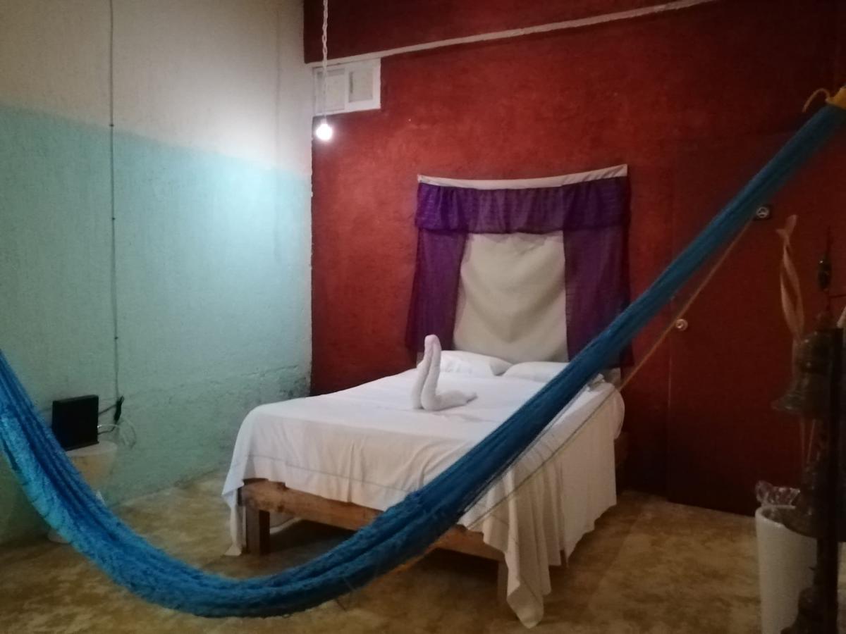 Casa Mexicana Apartment Валядолид Екстериор снимка