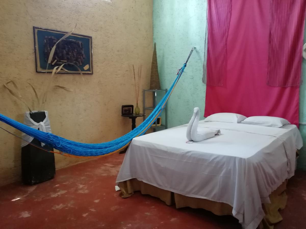 Casa Mexicana Apartment Валядолид Екстериор снимка