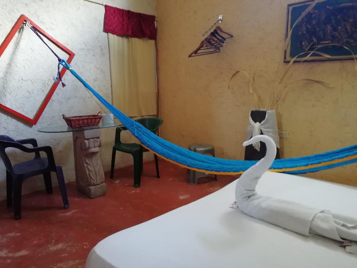 Casa Mexicana Apartment Валядолид Екстериор снимка